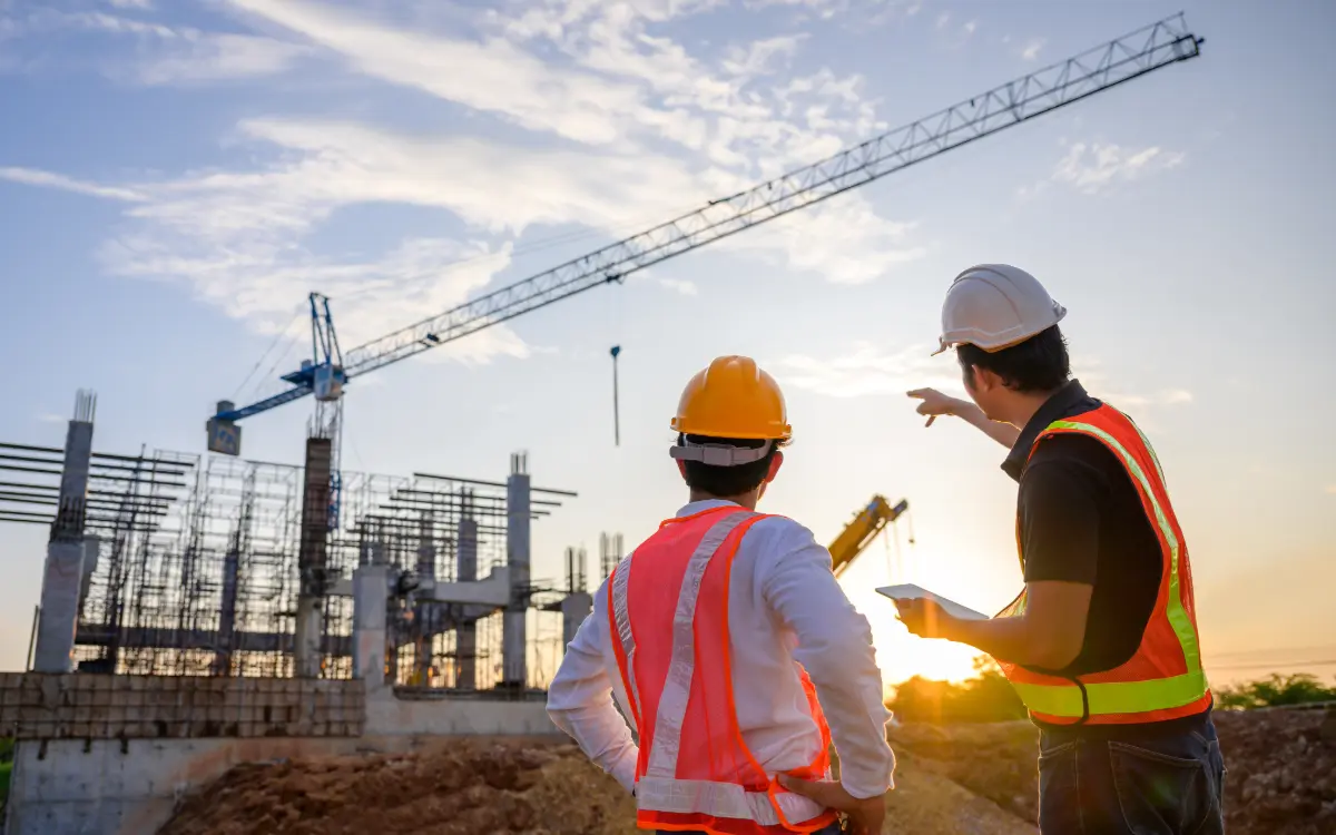 Registro de Empresas Acreditadas REA en construcción: inscripción obligatoria para contratistas y subcontratistas en España