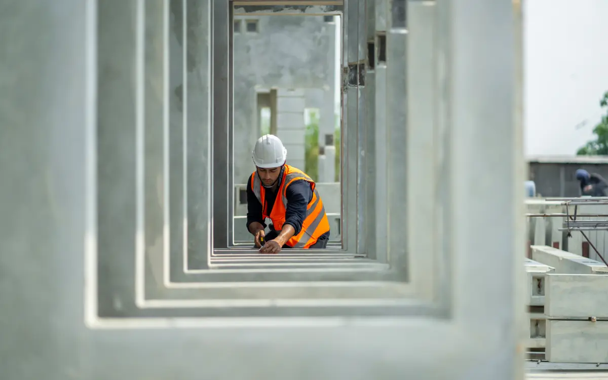 Plataforma digital y software para la gestión de la seguridad en obra utilizado desde una tablet a pie de tajo